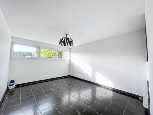 GUIPAVAS COATAUDON : Jolie maison familiale de 130m2 proche tramway