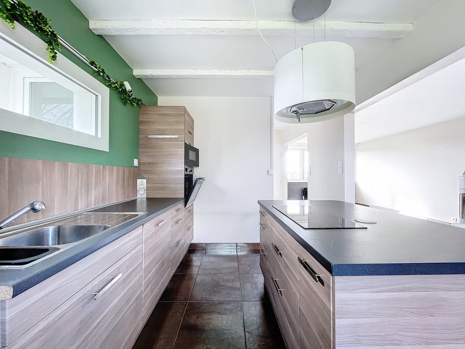 GUIPAVAS COATAUDON : Jolie maison familiale de 130m2 proche tramway