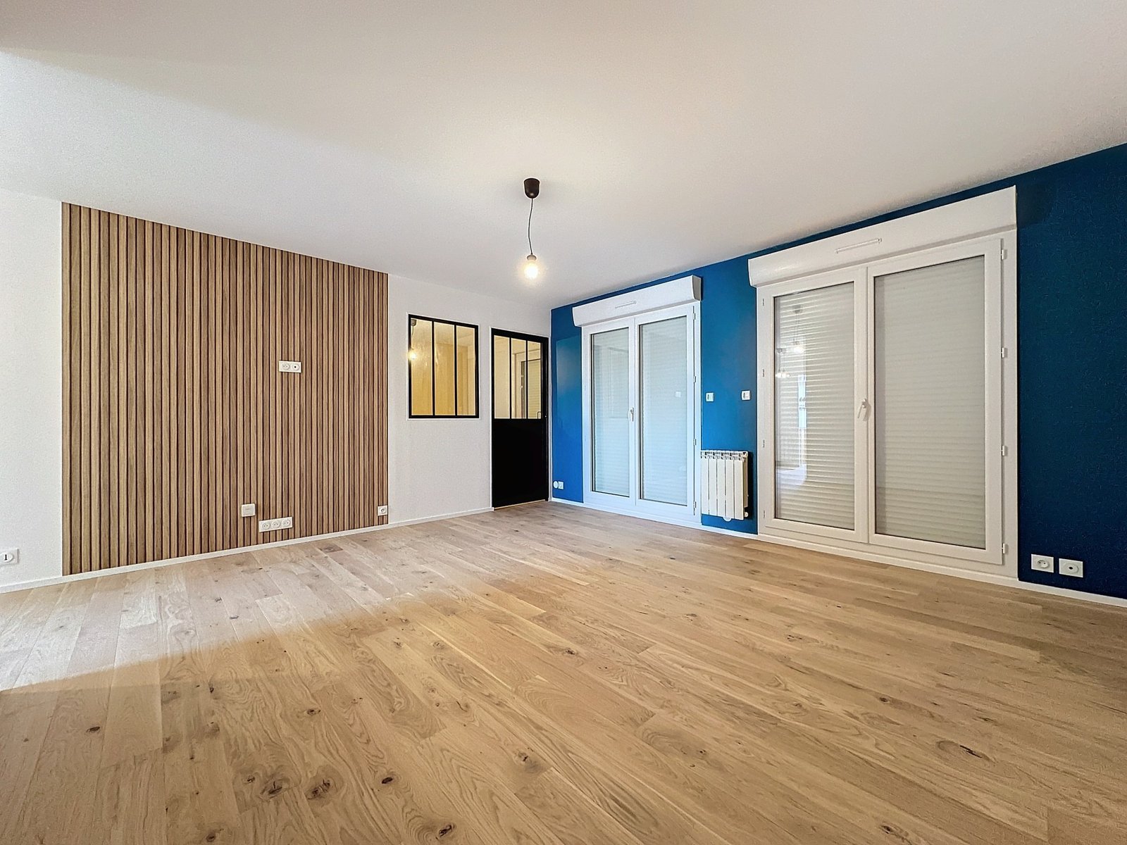 SAINT-MARC : DERNIER ÉTAGE AVEC UNE SUPERBE VUE MER, TRÈS BEL APPARTEMENT T4 RÉNOVÉ AVEC BALCON ET PARKING