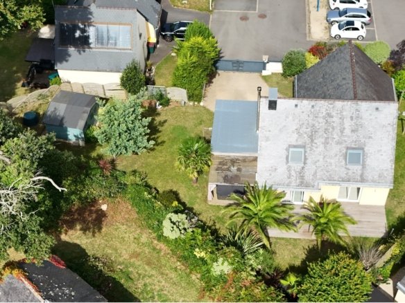GUIPAVAS COATAUDON : Jolie maison contemporaine de 143m2 proche Vallon du Stang alar