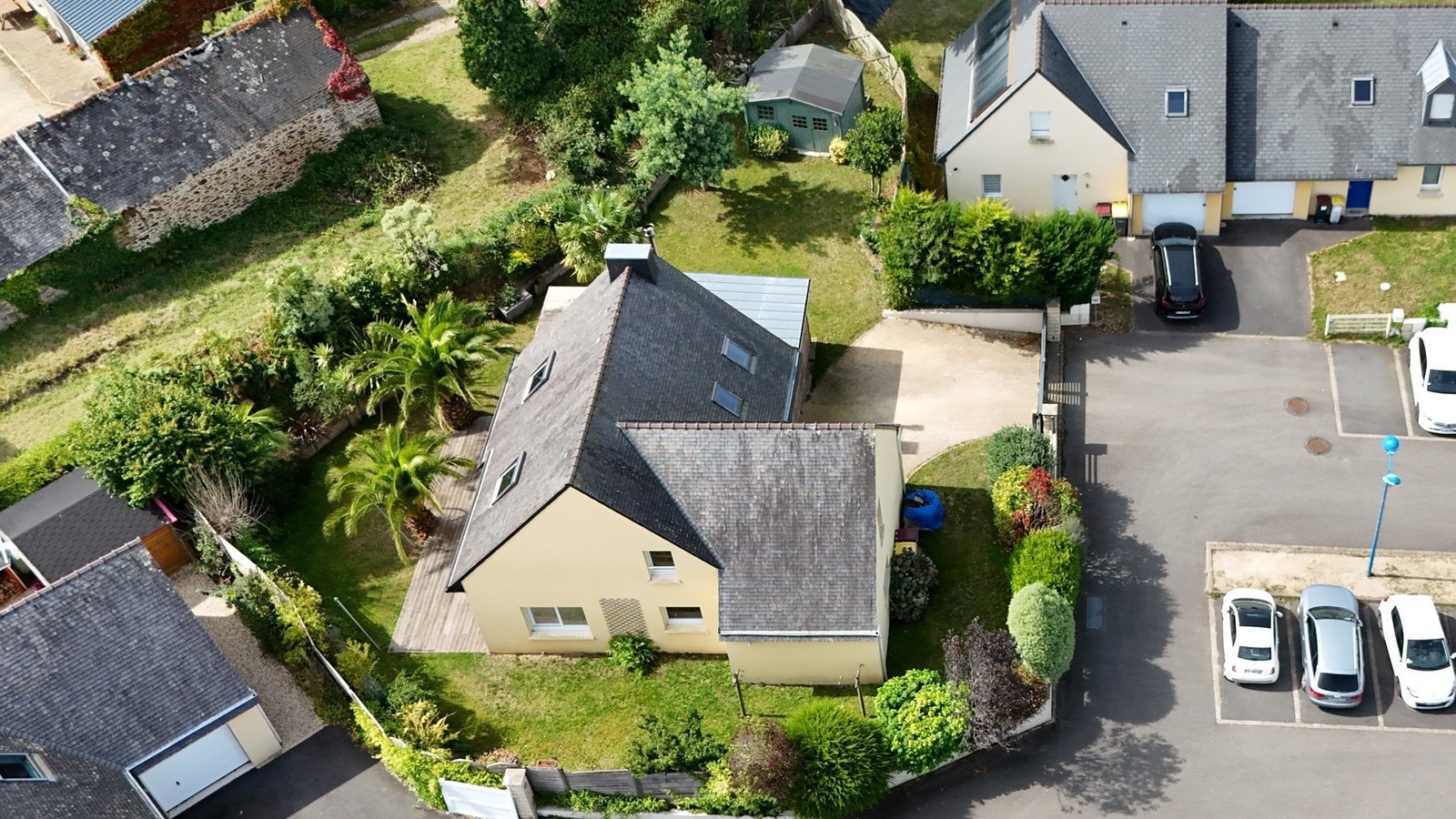 GUIPAVAS COATAUDON : Jolie maison contemporaine de 143m2 proche Vallon du Stang alar