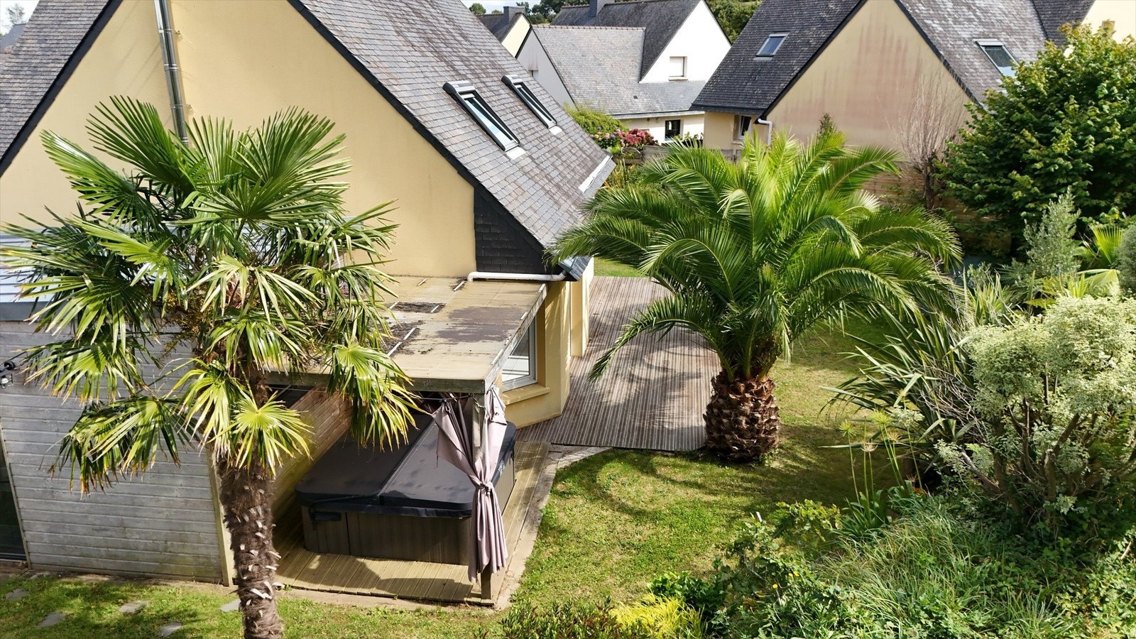 GUIPAVAS COATAUDON : Jolie maison contemporaine de 143m2 proche Vallon du Stang alar