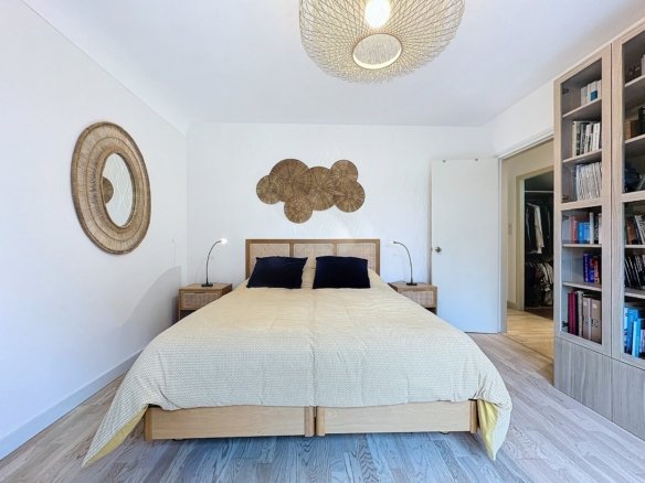 BOHARS : superbe propriété avec demeure 5 chambres, terrasse, sous-sol et 2000m² de terrain