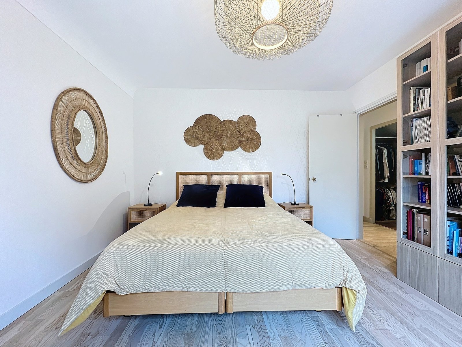 BOHARS : superbe propriété avec demeure 5 chambres, terrasse, sous-sol et 2000m² de terrain