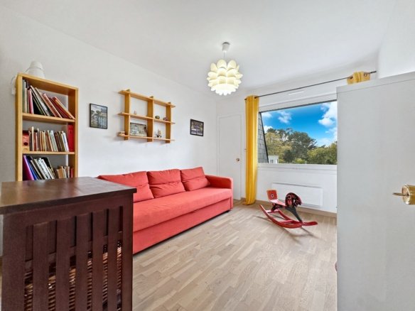 BOHARS : superbe propriété avec demeure 5 chambres, terrasse, sous-sol et 2000m² de terrain