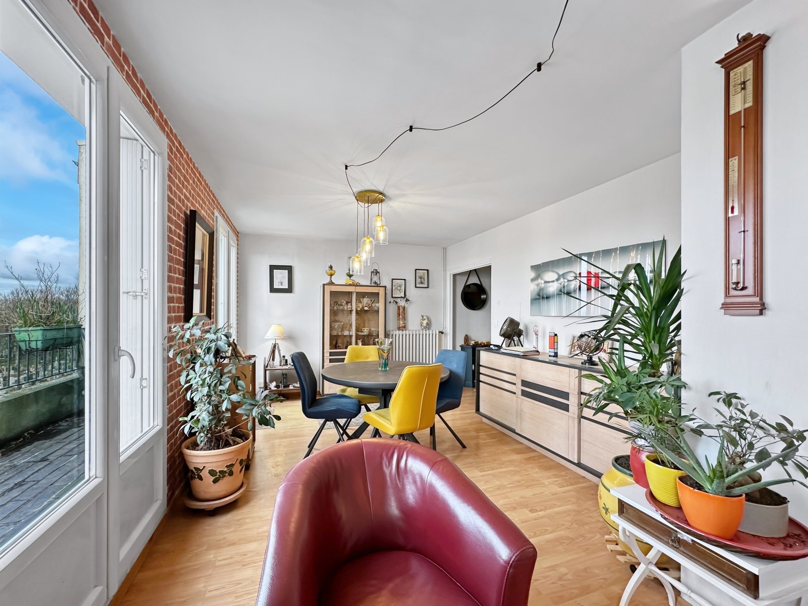 VIAGER : bel appartement de 93 m² avec 3 chambres et terrasse