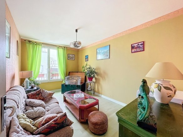 VIAGER : bel appartement de 93 m² avec 3 chambres et terrasse
