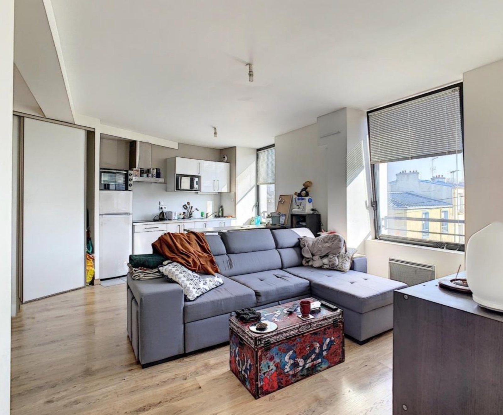 c4221-b2504483-r8964-49505-0.jpg BREST PROCHE CENTRE : résidence récente de standing, beau t2 de 42m²