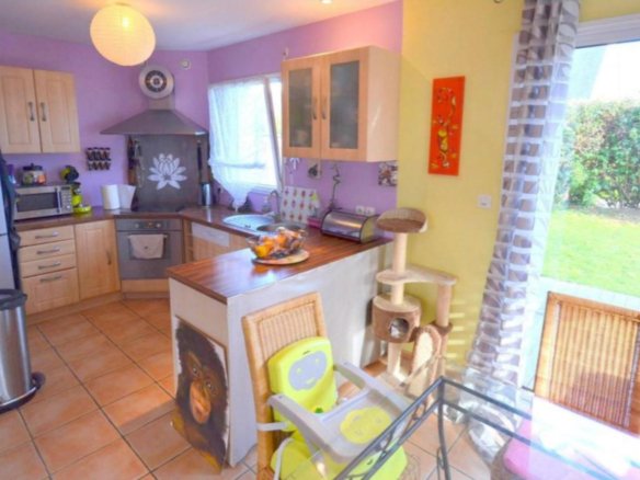 BREST LAMBE: en impasse, jolie maison récente 3 chambres avec jardin clos et parking