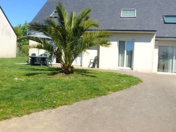 GUIPAVAS COATAUDON: Grande Maison T7 de 115 m2 avec T2 duplex indépendant