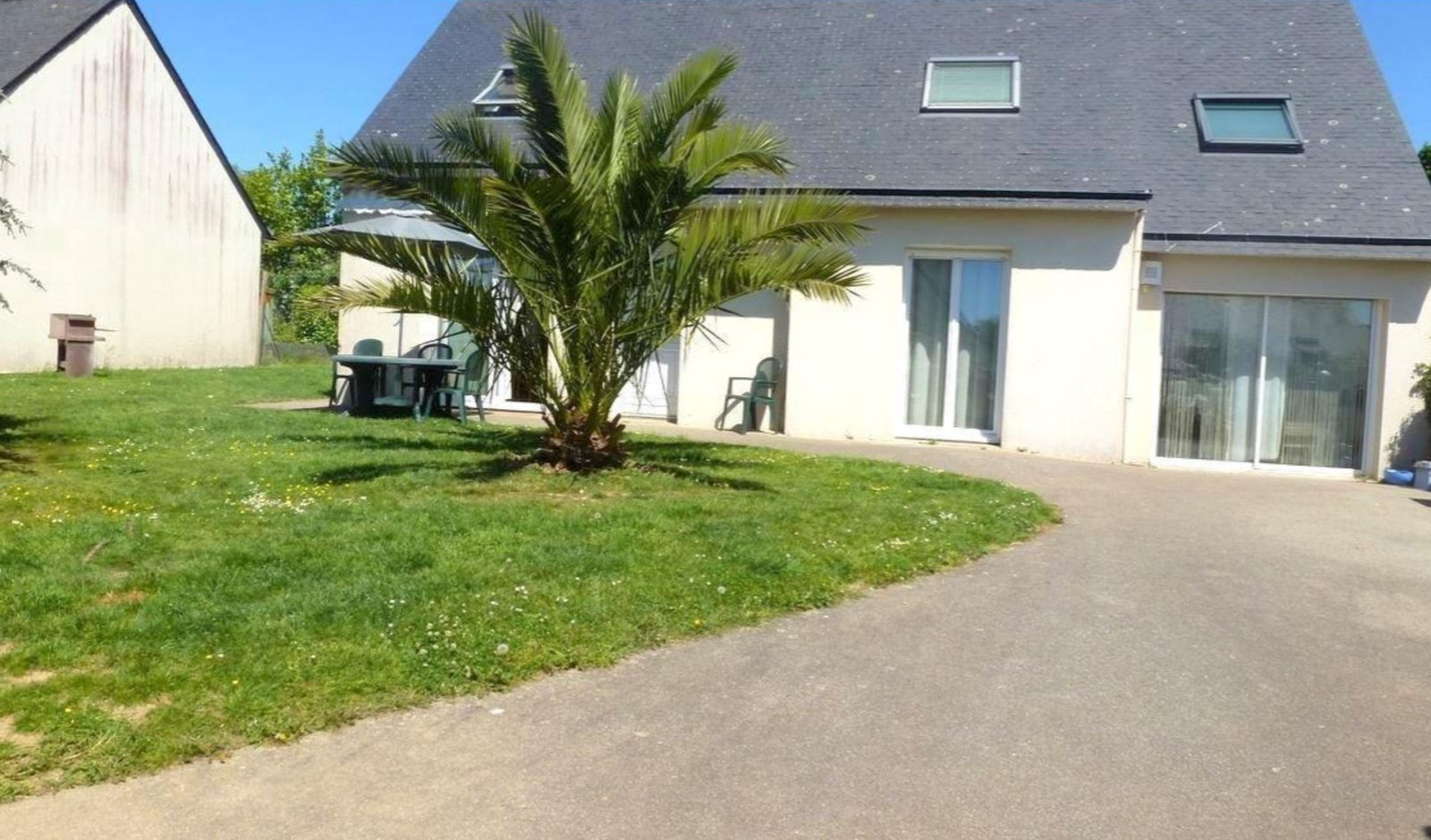 GUIPAVAS COATAUDON: Grande Maison T7 de 115 m2 avec T2 duplex indépendant