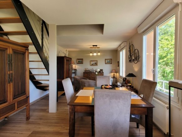 LA FOREST-LANDERNEAU: Ravissante propriété au bord de l’eau sur 1900 m² avec T2 indépendant – VENTE EN VIAGER