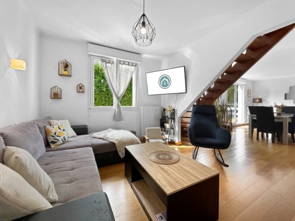 BREST : charmante maison non mitoyenne avec garage sous-sol, pergola et jardin clos