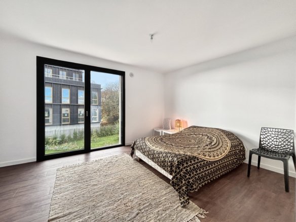 GUIPAVAS : Belle contemporaine d’architecte 7 pièces neuve en viager