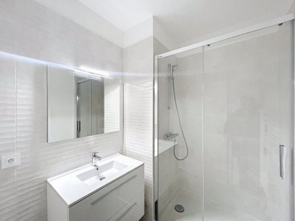 BREST HYPER CENTRE : Charmant appartement T5 de 105m2 dans un immeuble bourgeois