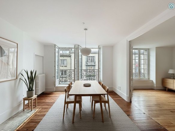 BREST HYPER CENTRE : Charmant appartement T5 de 105m2 dans un immeuble bourgeois