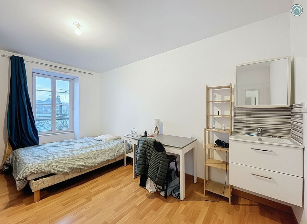 BREST CENTRE : CHARMANT APPARTEMENT T4