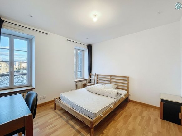 BREST CENTRE : CHARMANT APPARTEMENT T4