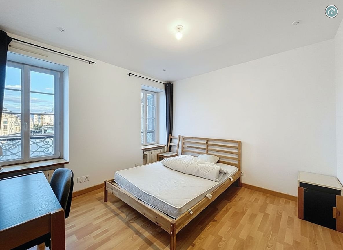 BREST CENTRE : CHARMANT APPARTEMENT T4
