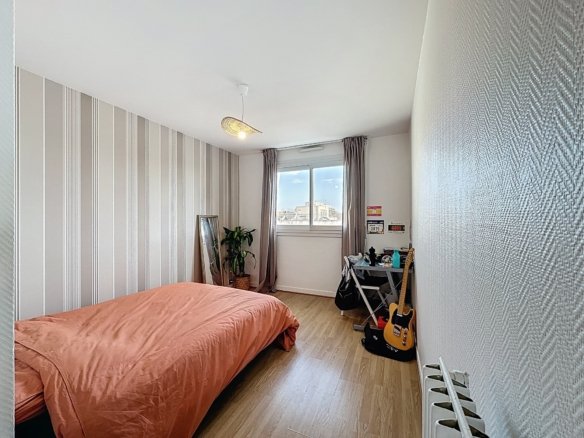BREST : Bel appartement T4 avec triple exposition et grand balcon