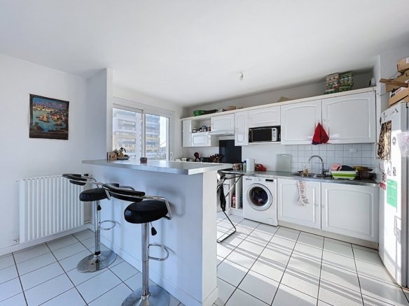 BREST : Bel appartement T4 avec triple exposition et grand balcon