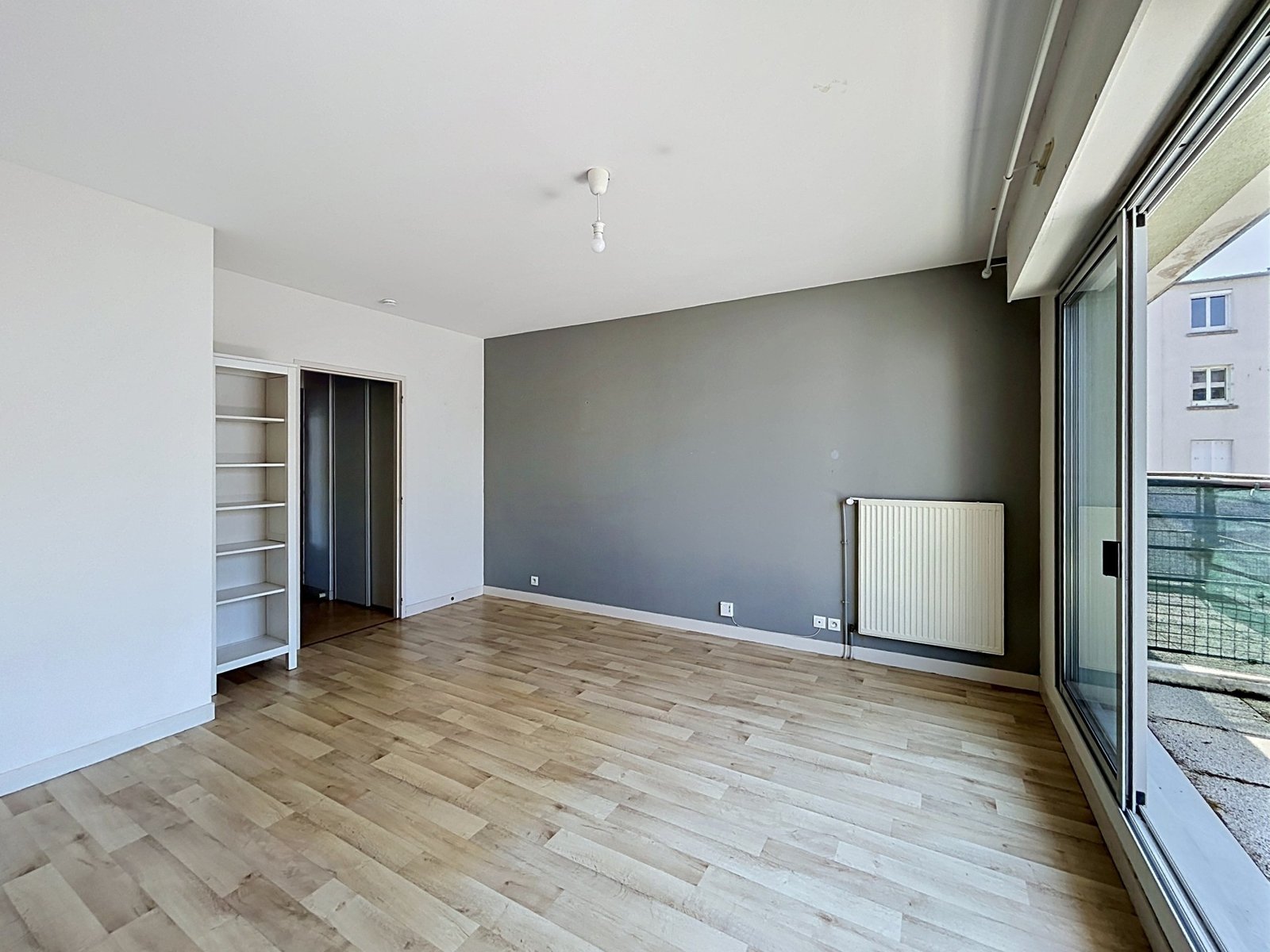 BREST HYPER CENTRE : Joli appartement T2 avec ascenseur et balcon