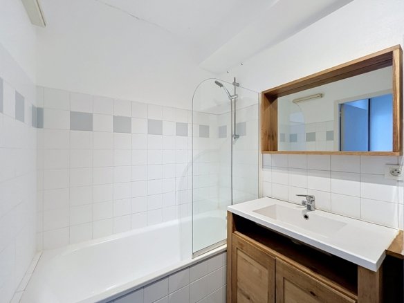 BREST HYPER CENTRE : Joli appartement T2 avec ascenseur et balcon