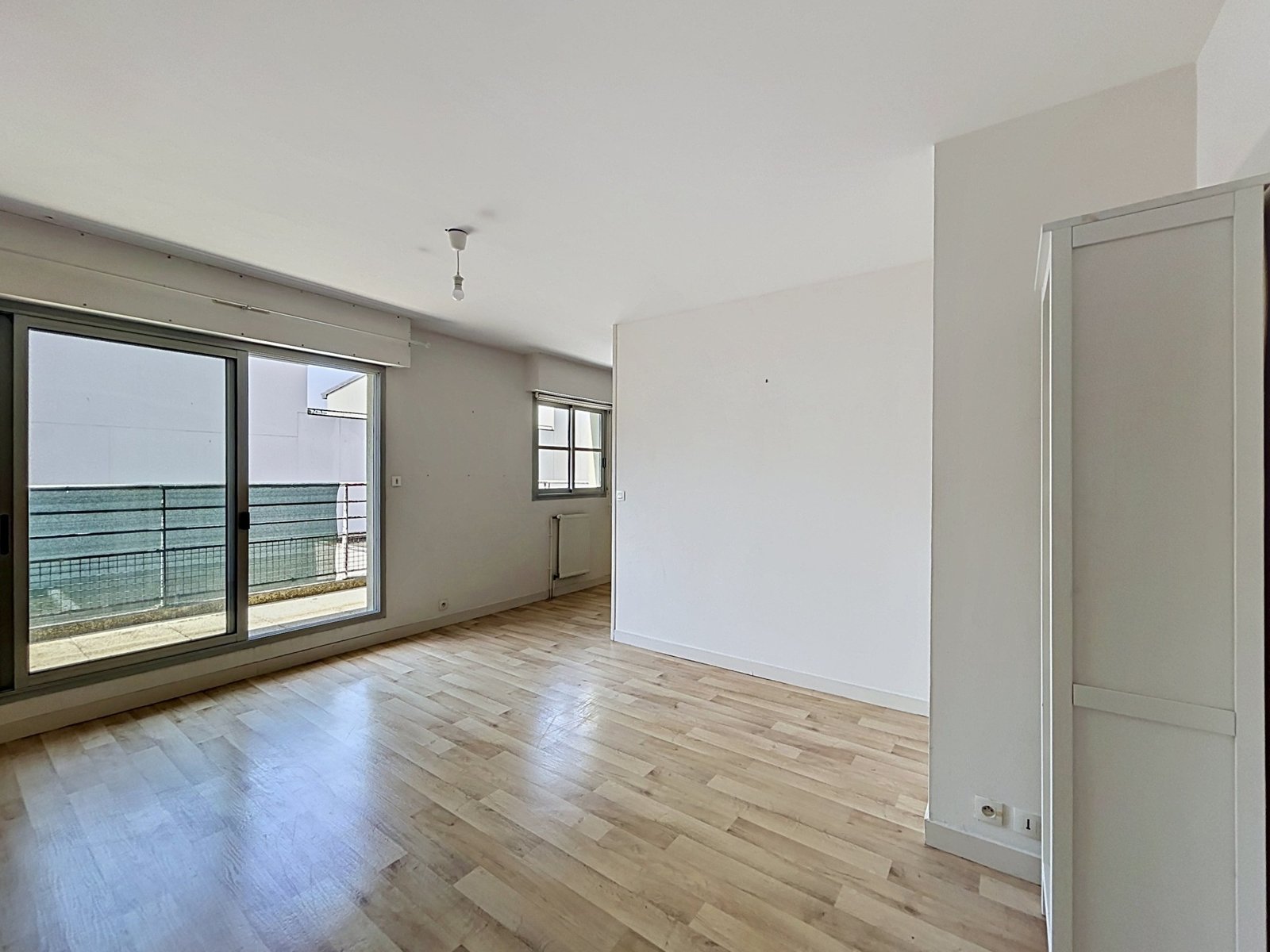 BREST HYPER CENTRE : Joli appartement T2 avec ascenseur et balcon