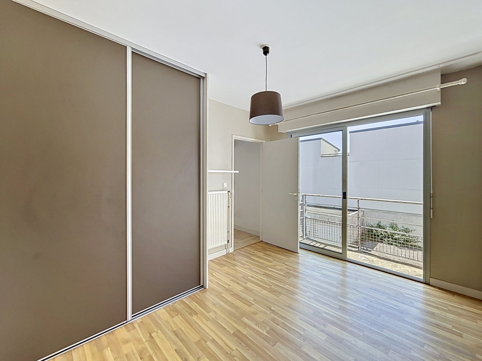 BREST HYPER CENTRE : Joli appartement T2 avec ascenseur et balcon