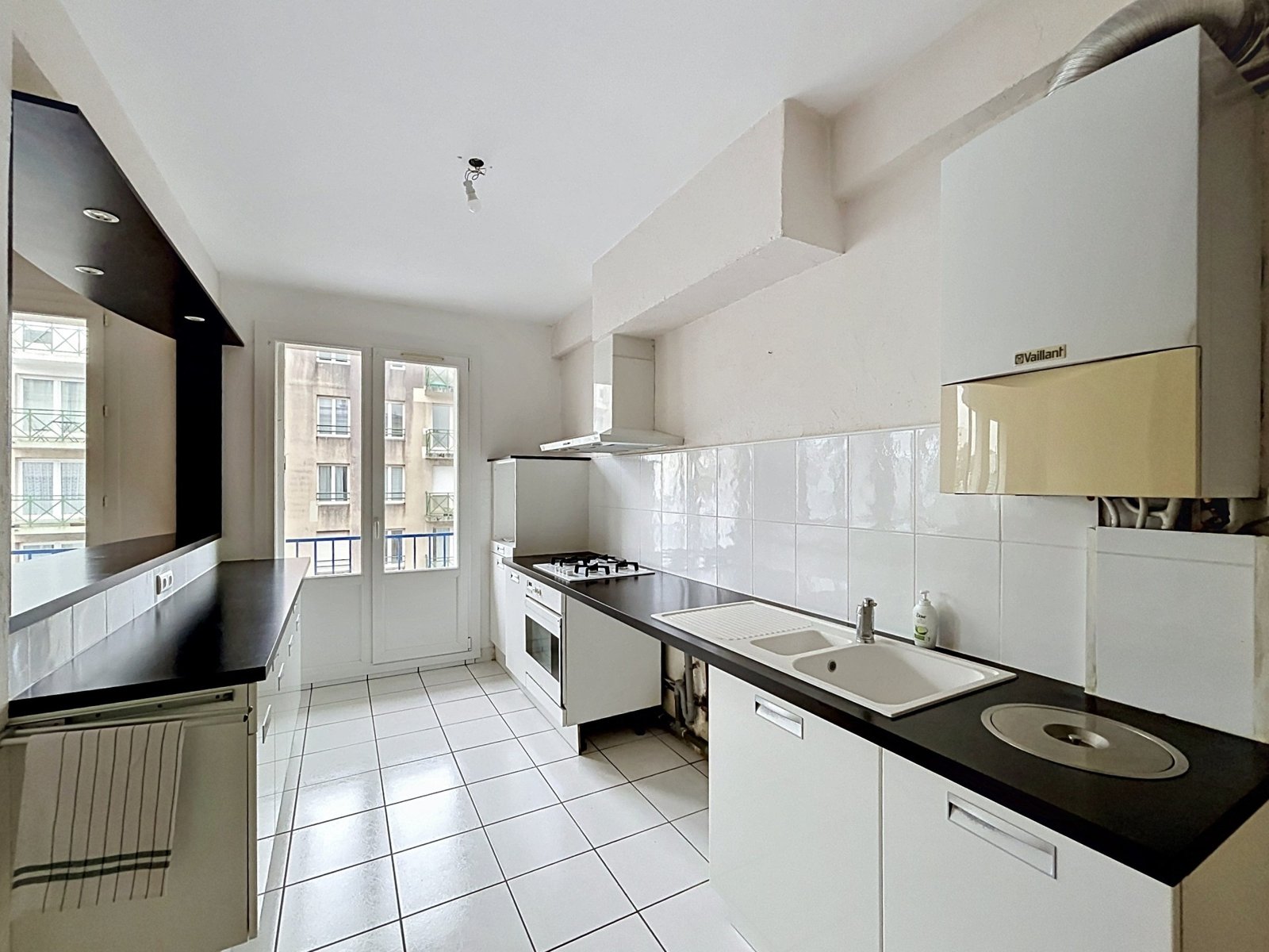 BREST HYPER CENTRE : Appartement lumineux de 100m2 dans un immeuble d’angle