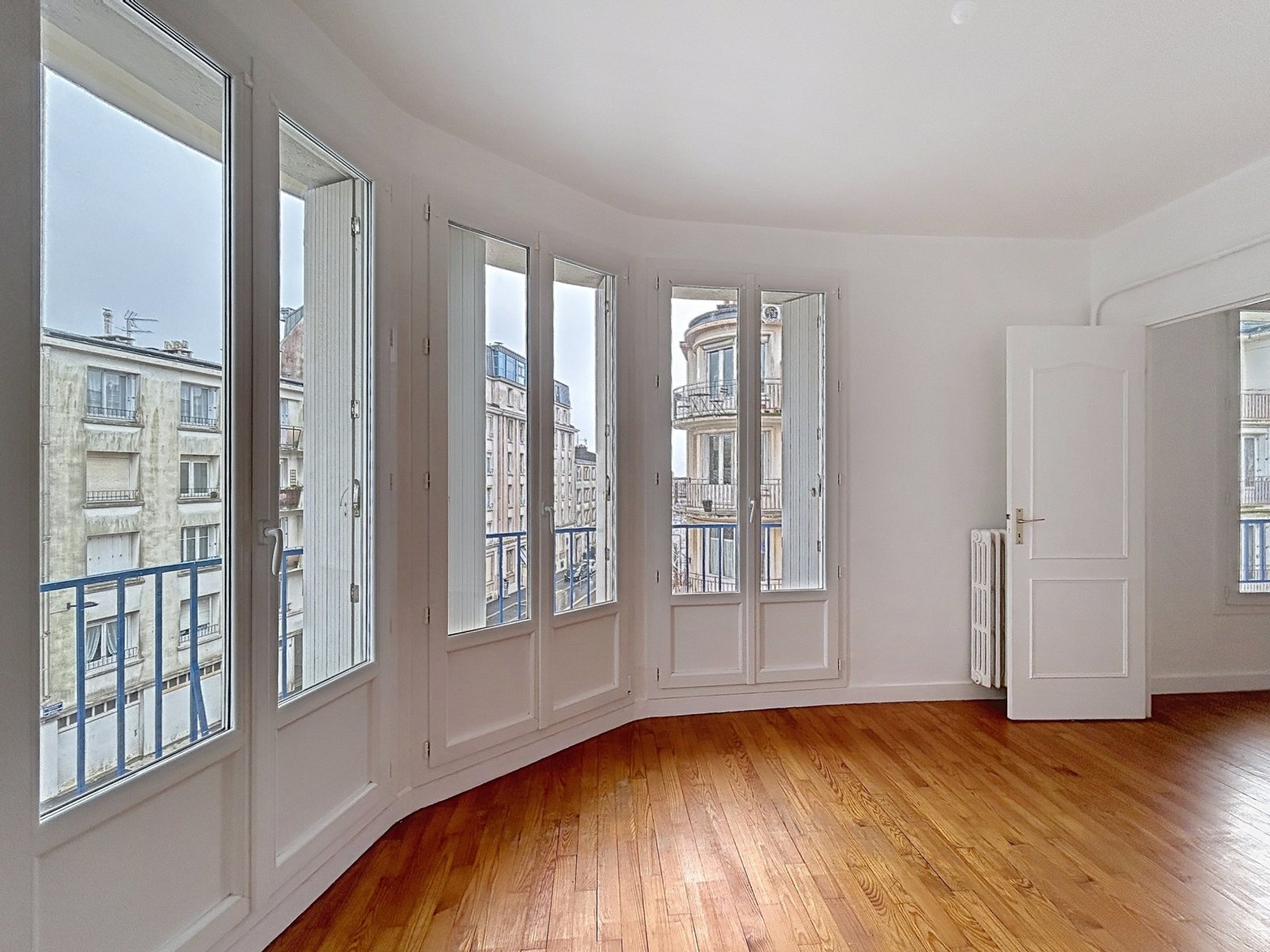 BREST HYPER CENTRE : Appartement lumineux de 100m2 dans un immeuble d’angle
