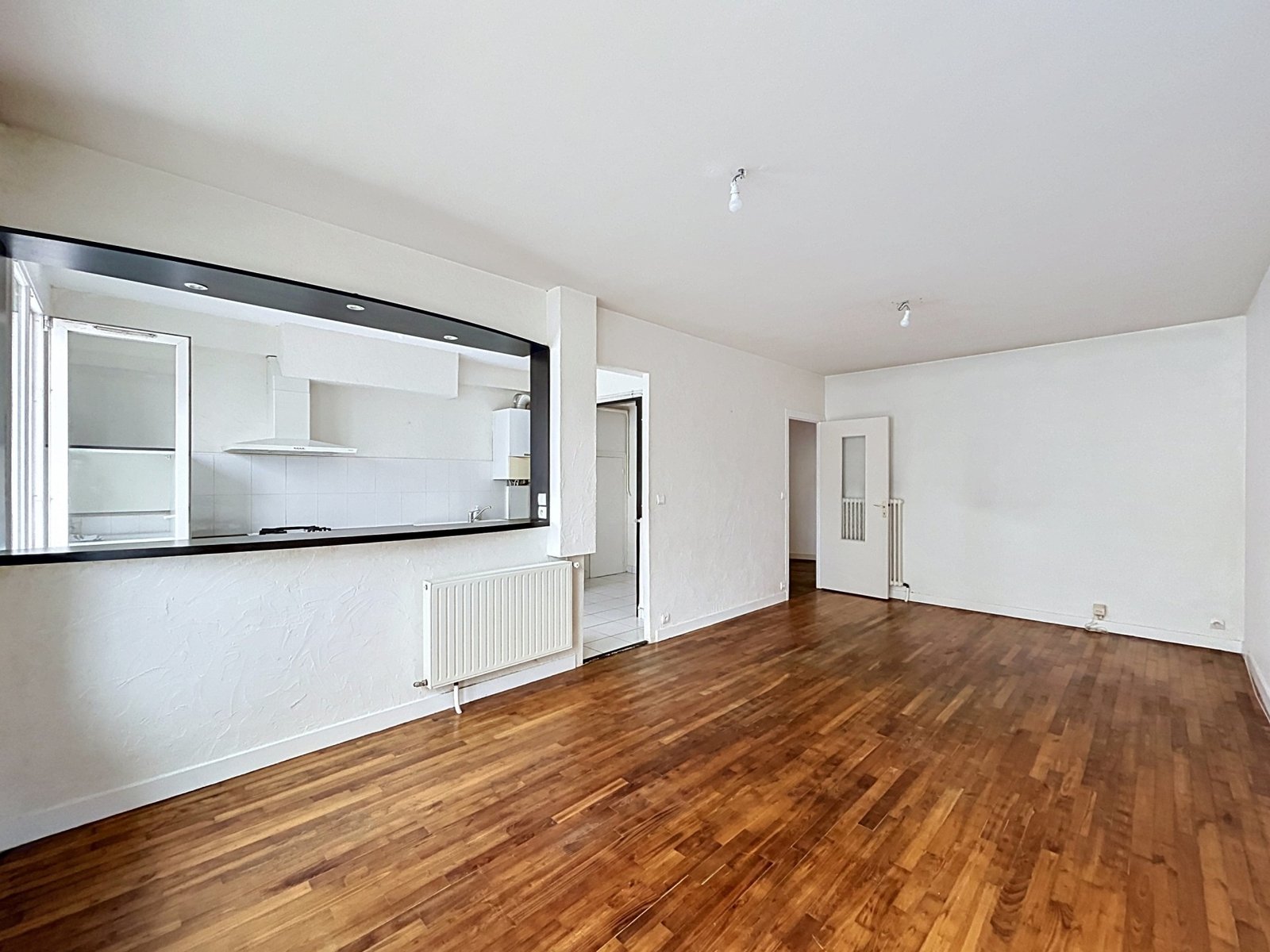 BREST HYPER CENTRE : Appartement lumineux de 100m2 dans un immeuble d’angle