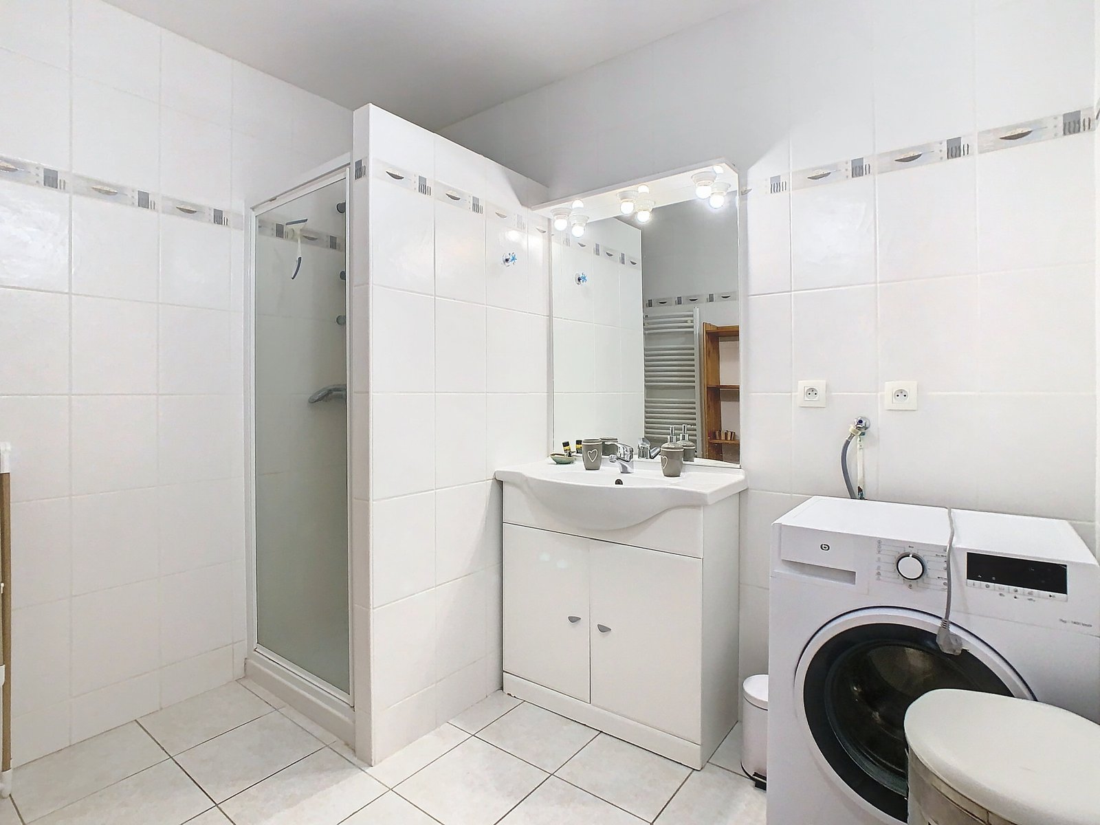 EXCLUSIVITÉ BREST : A louer appartement T3, avec jardin et garage entièrement meublé