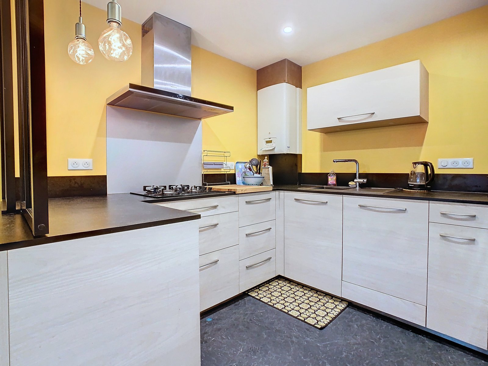 EXCLUSIVITÉ BREST : A louer appartement T3, avec jardin et garage entièrement meublé