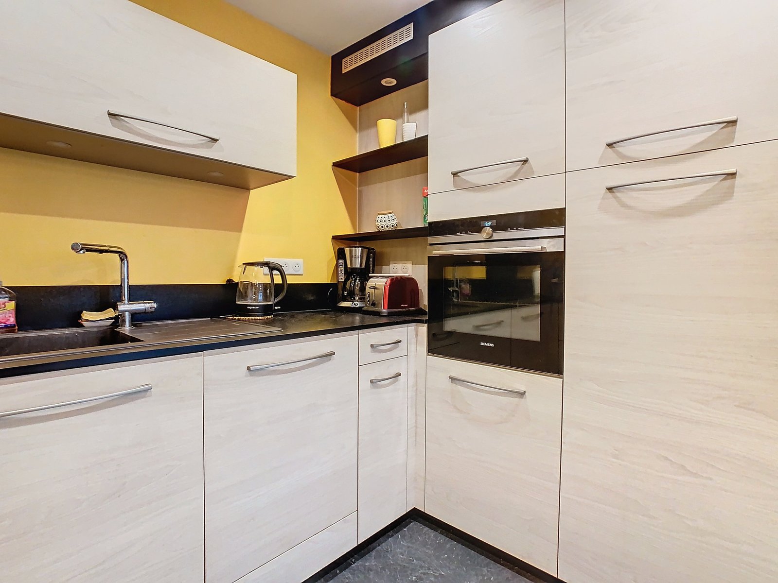 EXCLUSIVITÉ BREST : A louer appartement T3, avec jardin et garage entièrement meublé