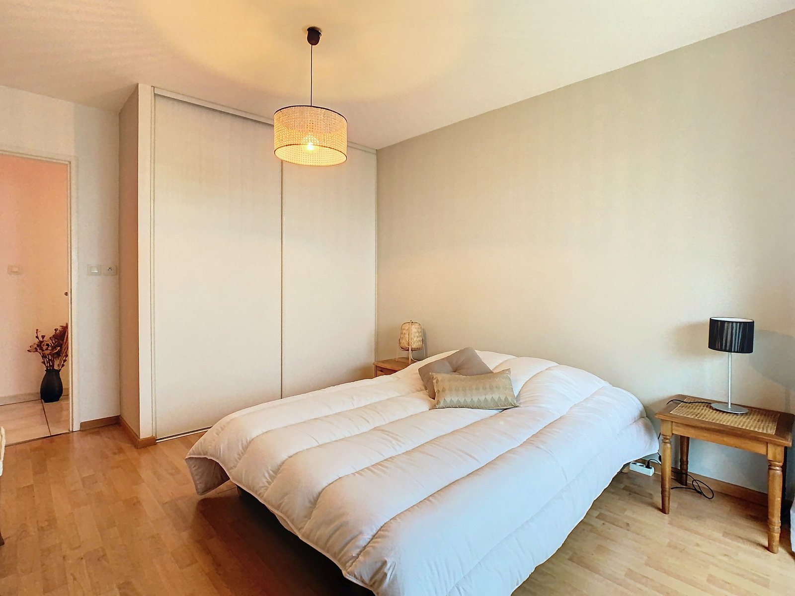 EXCLUSIVITÉ BREST : A louer appartement T3, avec jardin et garage entièrement meublé
