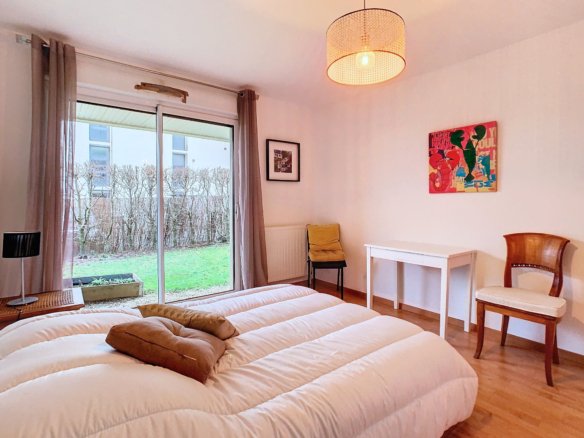 EXCLUSIVITÉ BREST : A louer appartement T3, avec jardin et garage entièrement meublé
