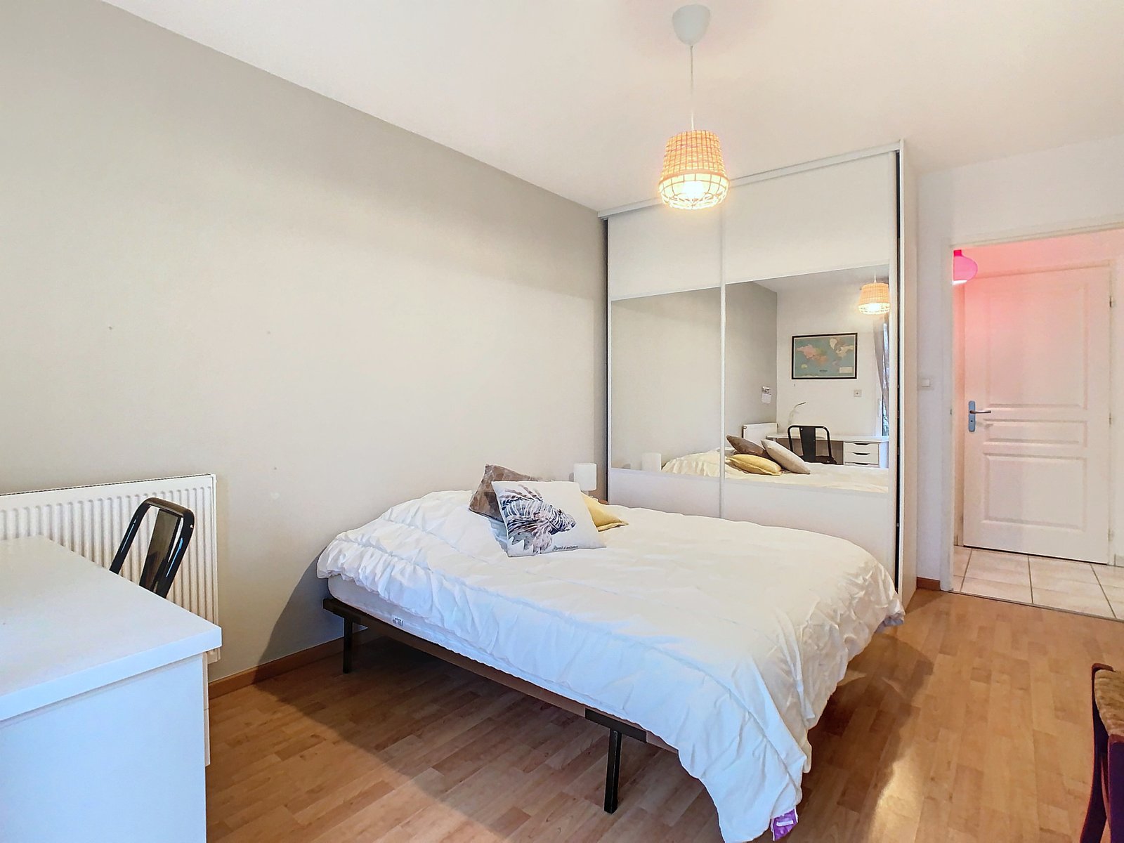 EXCLUSIVITÉ BREST : A louer appartement T3, avec jardin et garage entièrement meublé