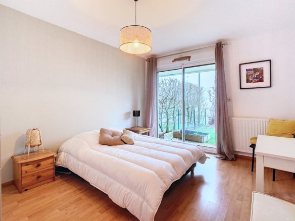 EXCLUSIVITÉ BREST : A louer appartement T3, avec jardin et garage entièrement meublé