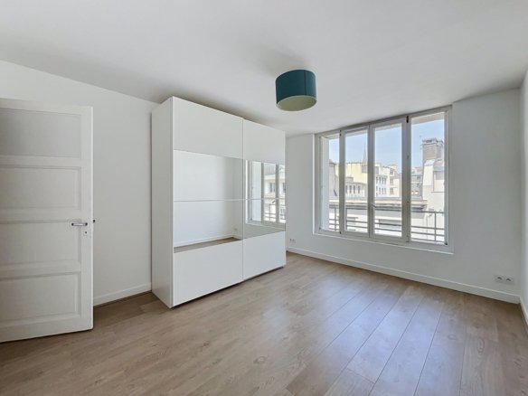HYPER CENTRE BREST : À LOUER AGRÉABLE APPARTEMENT T3 DE 65 M²