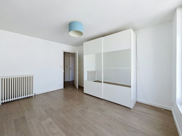 HYPER CENTRE BREST : À LOUER AGRÉABLE APPARTEMENT T3 DE 65 M²