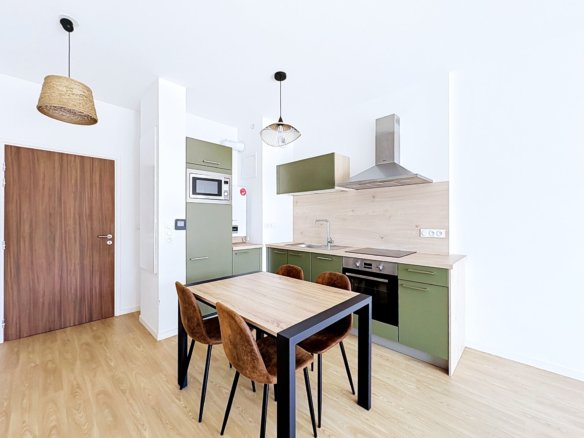 LE RELECQ-KERHUON: T2, LUMINEUX AVEC TERRASSE, PLACES DE PARKING