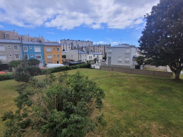 BREST appartement T3/4 de 65 m2 habitable proche Strasbourg