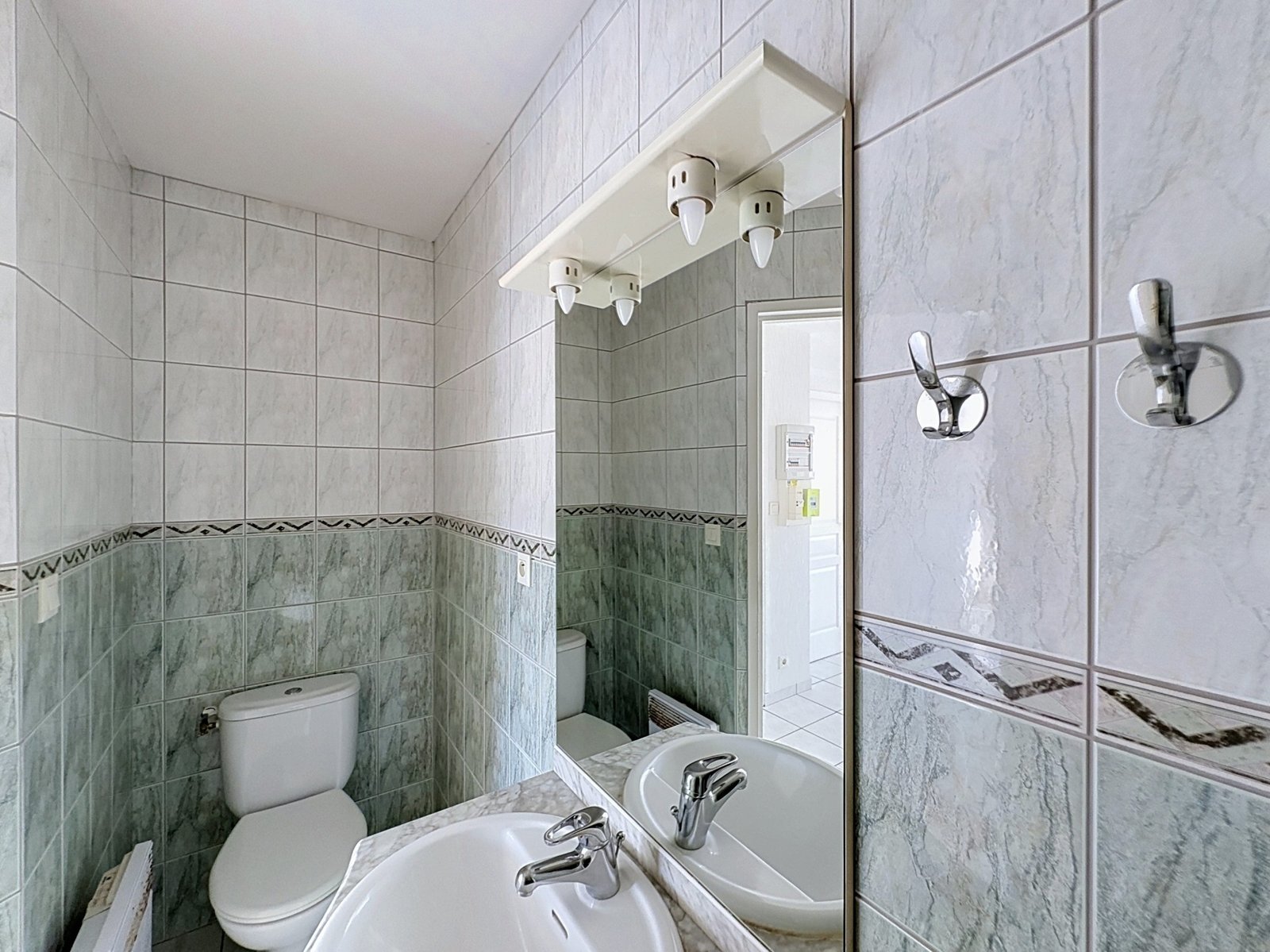 EXCLUSIVITÉ: A LOUER EN VIDE, AGREABLE APPARTEMENT T1 BIS