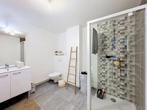 GOUESNOU: A LOUER CHARMANT APPARTEMENT MEUBLÉ