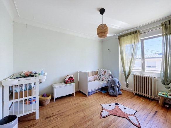 EXCLUSIVITÉ : JOLIE MAISON DE 107 M², 4 CHAMBRES, UN JARDIN ET UN GARAGE