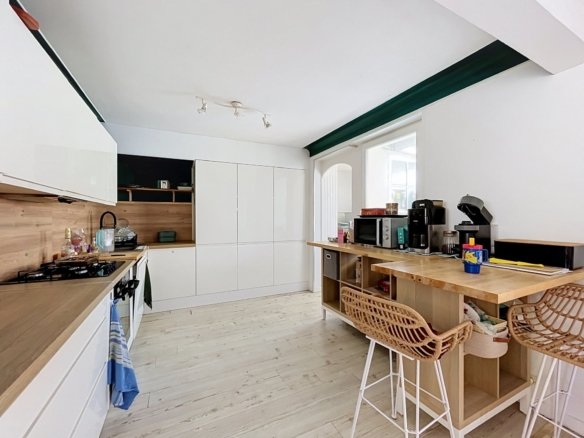EXCLUSIVITÉ : JOLIE MAISON DE 107 M², 4 CHAMBRES, UN JARDIN ET UN GARAGE
