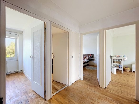EXCLUSIVITÉ : JOLIE MAISON DE 107 M², 4 CHAMBRES, UN JARDIN ET UN GARAGE