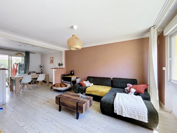 EXCLUSIVITÉ : JOLIE MAISON DE 107 M², 4 CHAMBRES, UN JARDIN ET UN GARAGE