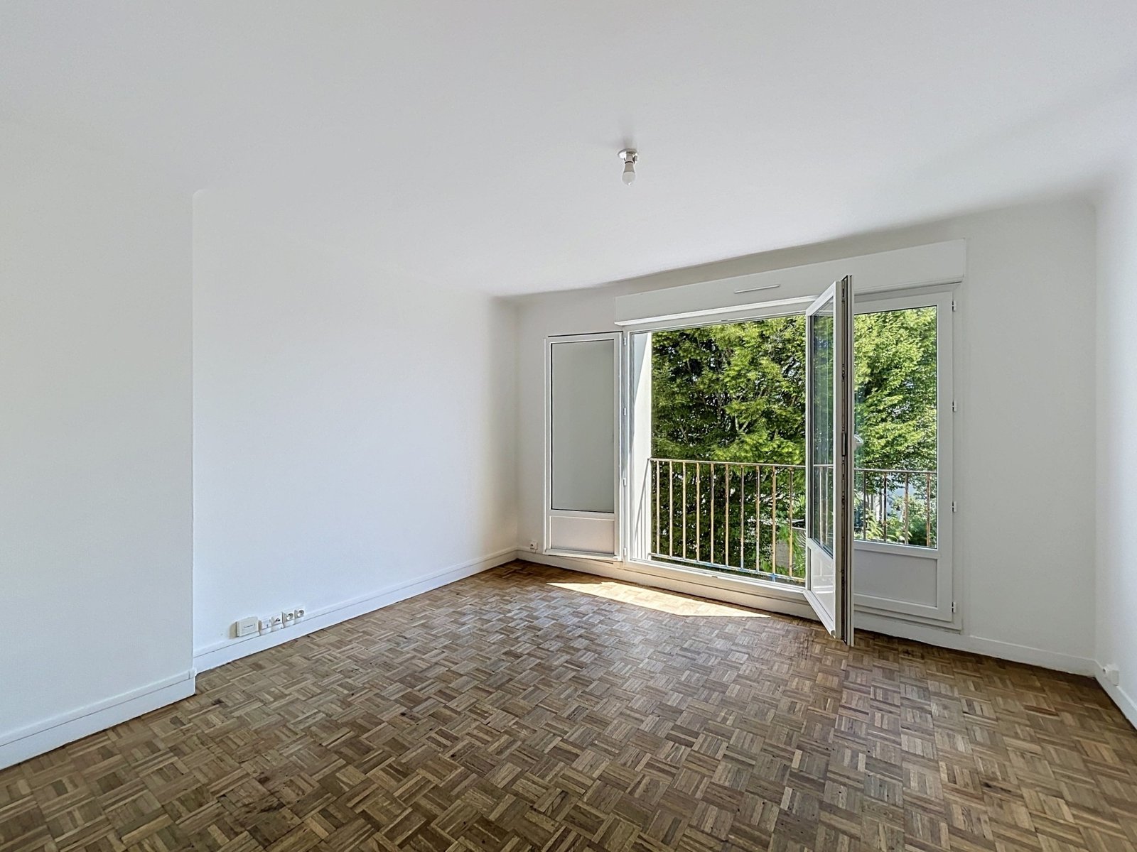 BREST GUELMEUR : Bel appartement T2 de 45m2 en dernier étage